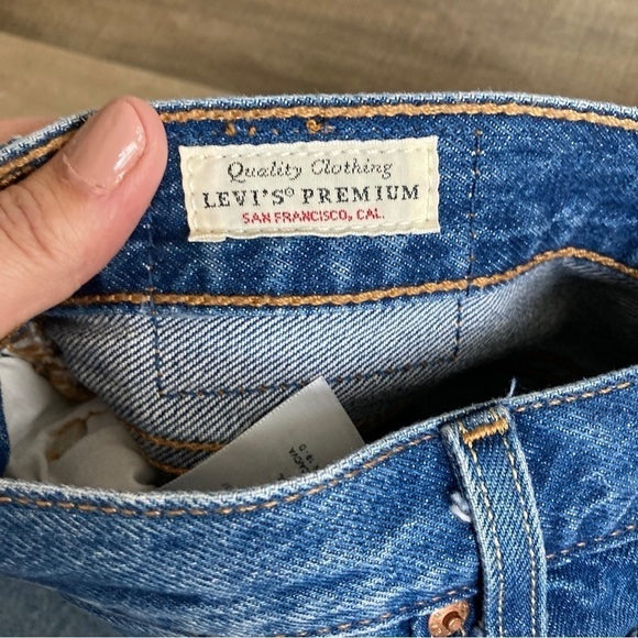LEVI’S 501 Premium Denim Button Fly Jean Cutoff Shorts Size 30 - Picture 8 of 13